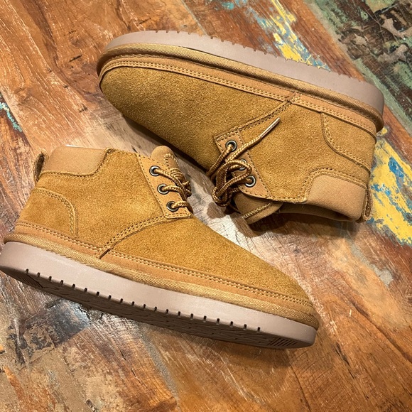 New in Box Kids Advay Koolaburra by UGG Boots - Picture 4 of 7